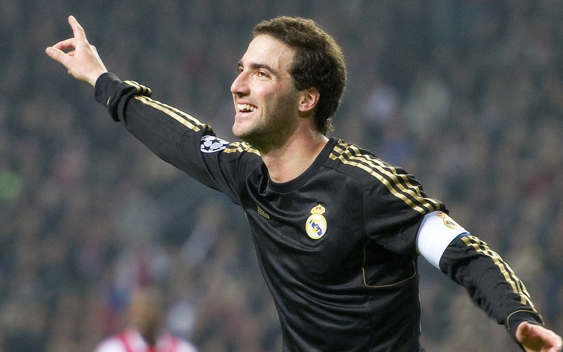 开云中国大陆-“校园足球推广计划持续推进，青少年运动热情高涨”，校园足球的推广