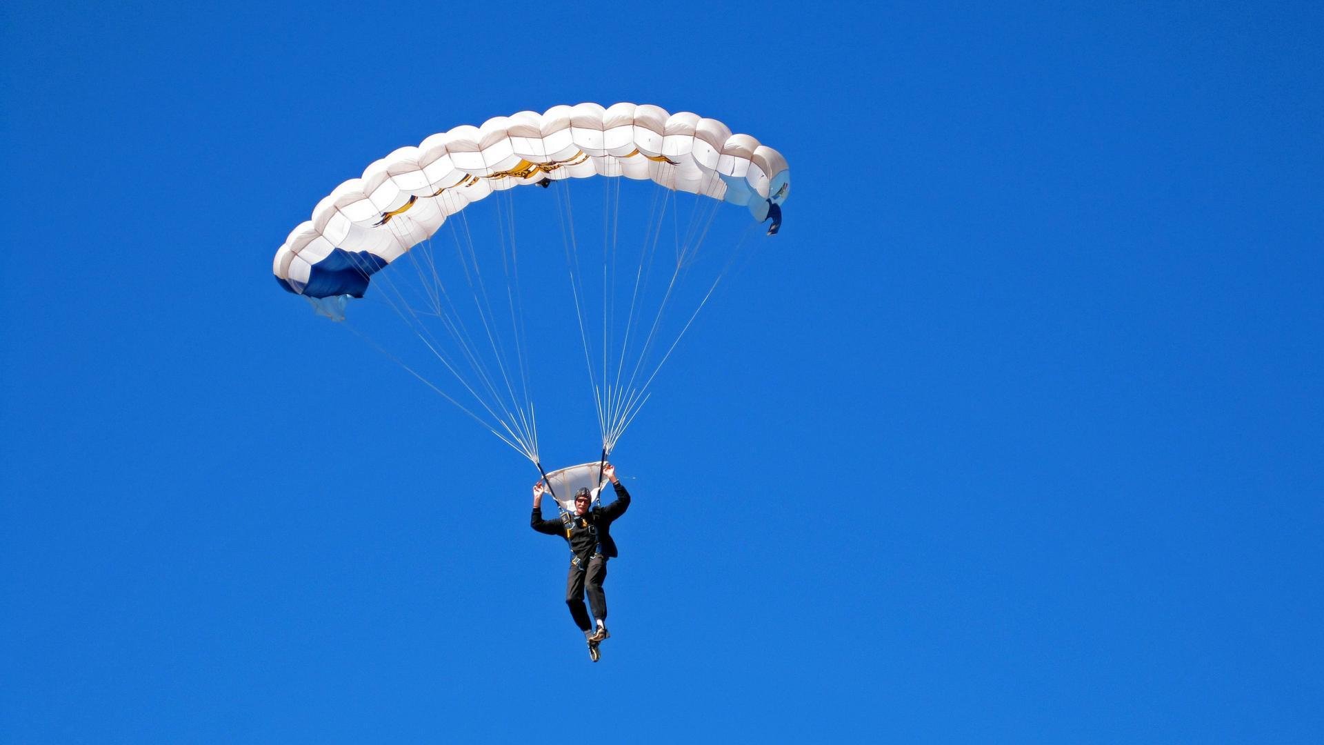 Kaiyun APP-史上最“炫”扣篮：激情与艺术的完美融合，扣篮超燃bgm